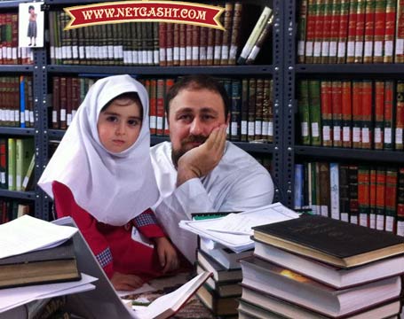 ‫تصویری از سیدحسین خمینی و دخترش فرشته‬ در کنار هم