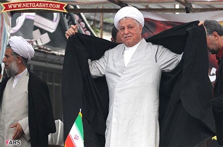 هاشمی رفسنجانی: راه تعطیلی نیروهای نظامی باز شده