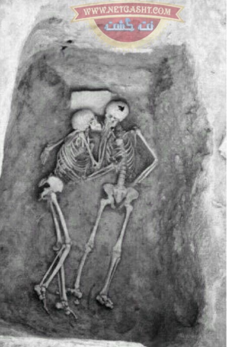 عاشقان تپه حسنلو - کشف باستانی بوسه ای 2800 ساله
