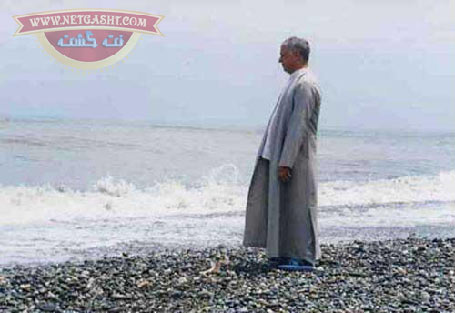 عکس هاشمی رفسنجانی کنار دریا